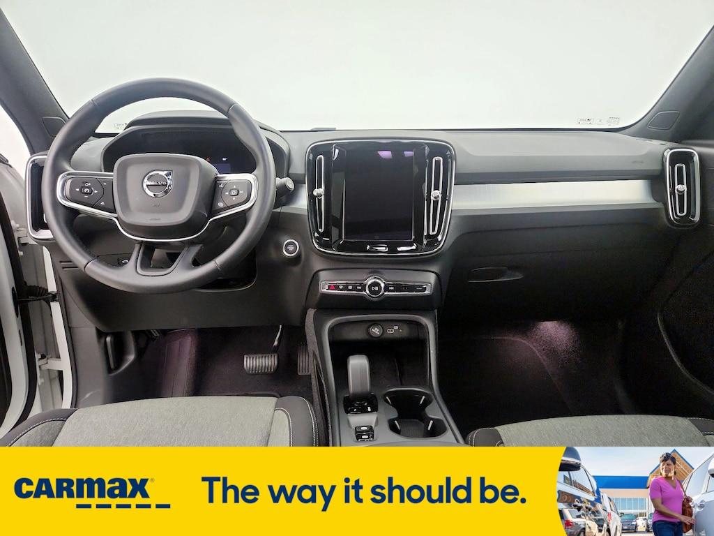 used 2025 Volvo XC40 car, priced at $32,998