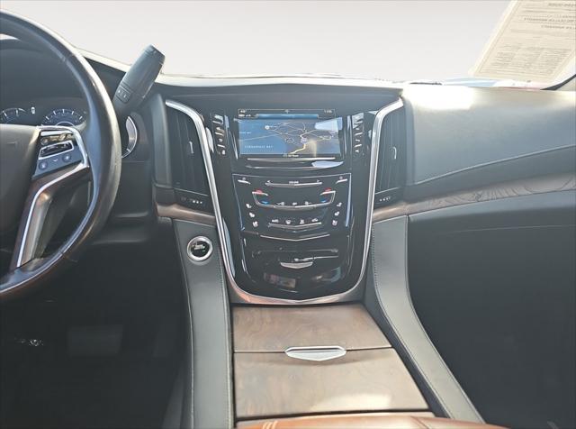 used 2020 Cadillac Escalade ESV car, priced at $37,990