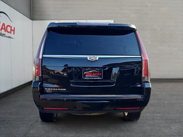 used 2018 Cadillac Escalade car, priced at $37,916