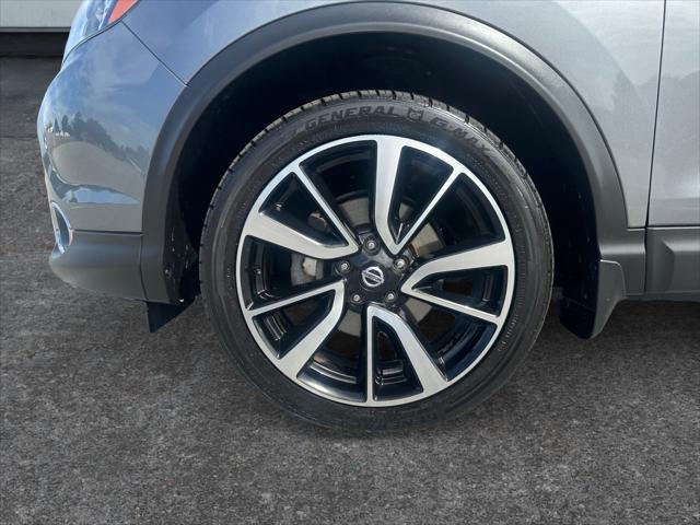 used 2019 Nissan Rogue Sport car, priced at $18,995