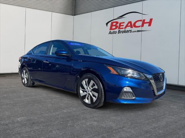 used 2022 Nissan Altima car, priced at $18,988