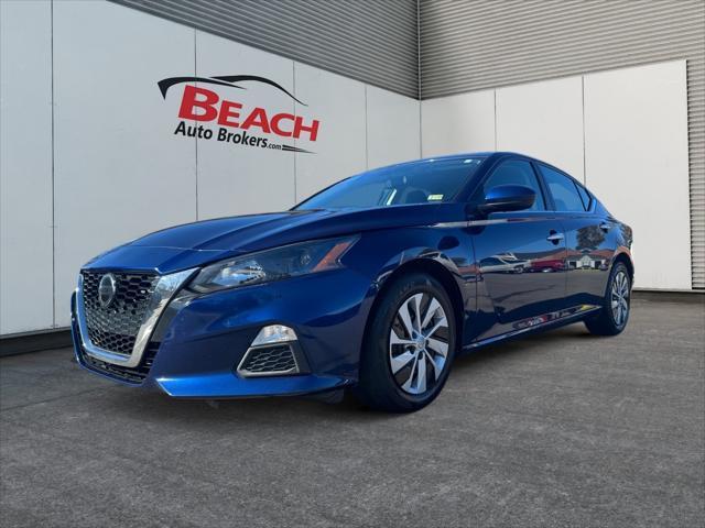 used 2022 Nissan Altima car, priced at $18,988