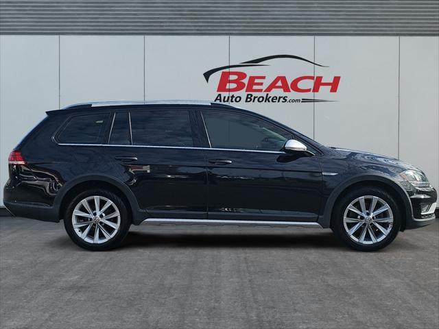 used 2019 Volkswagen Golf Alltrack car, priced at $18,477