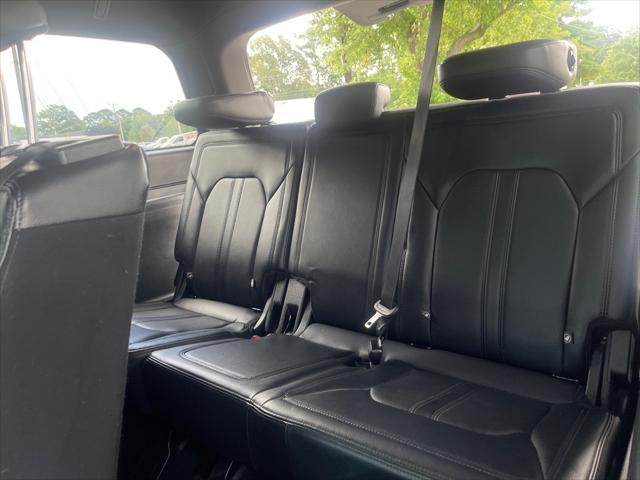 used 2019 Ford Expedition car, priced at $31,970