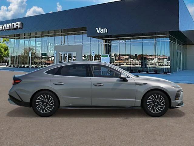 new 2025 Hyundai Sonata Hybrid car, priced at $37,885