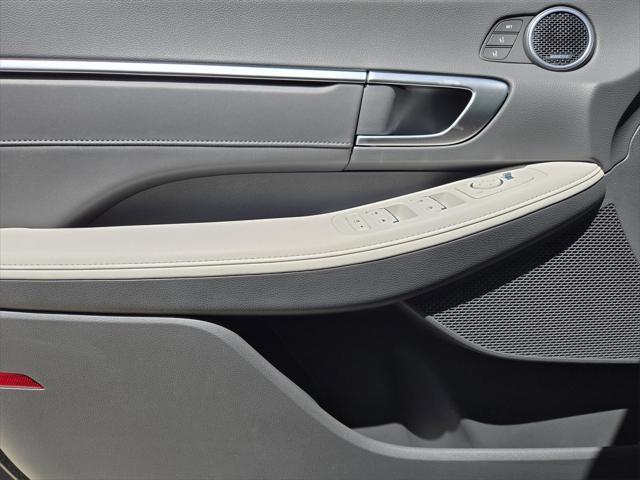 new 2025 Hyundai Sonata Hybrid car, priced at $37,185