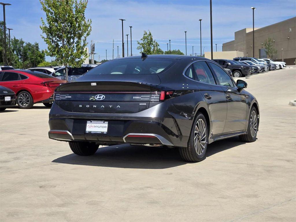 new 2025 Hyundai Sonata Hybrid car, priced at $34,990
