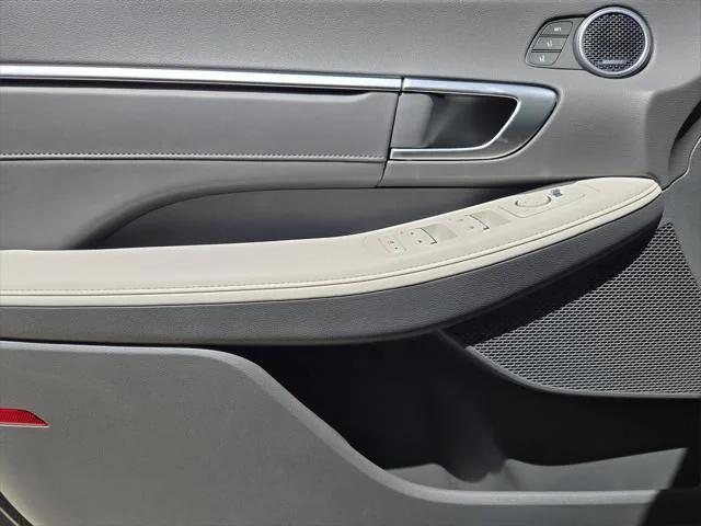 new 2025 Hyundai Sonata Hybrid car, priced at $37,385