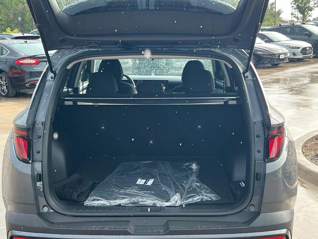 new 2026 Hyundai Tucson car, priced at $30,085