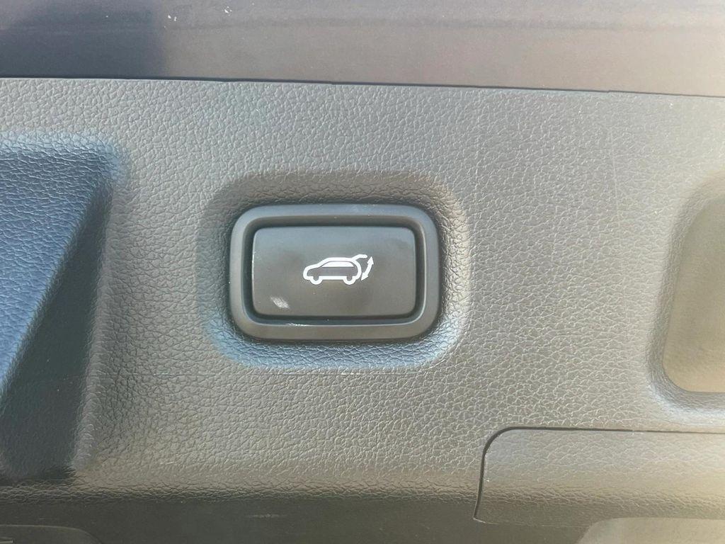 used 2023 Hyundai Santa Fe car, priced at $21,778