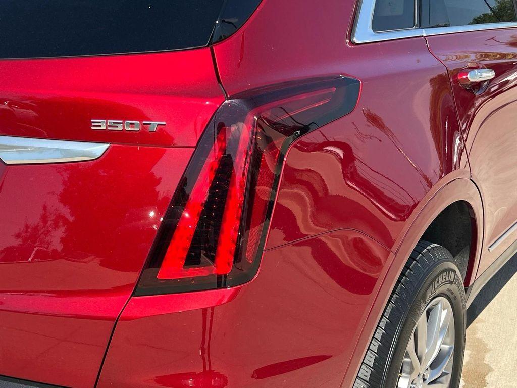 used 2021 Cadillac XT5 car, priced at $23,700