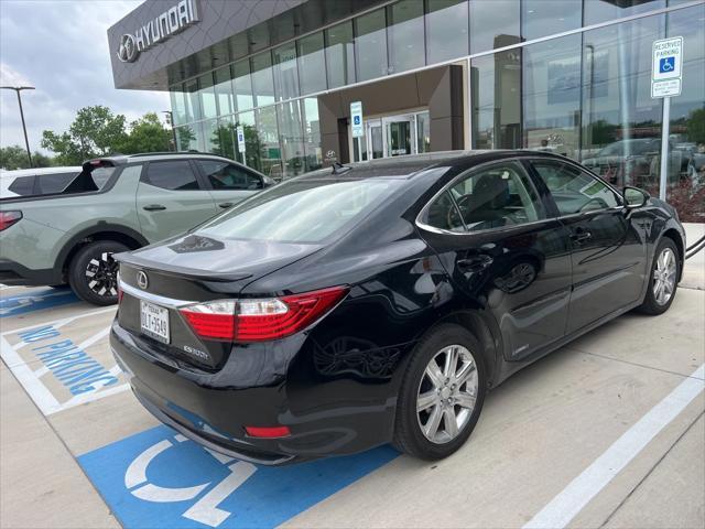 used 2014 Lexus ES 300h car, priced at $19,998