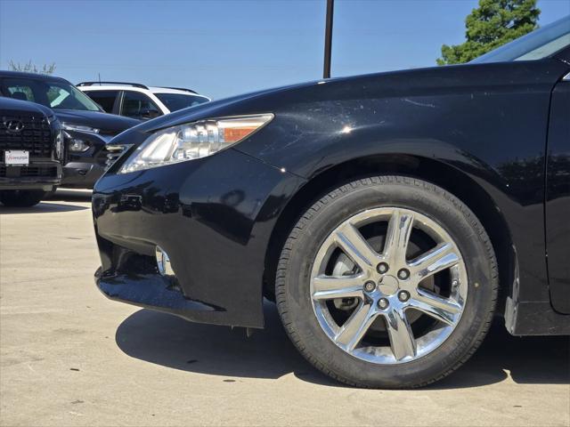 used 2014 Lexus ES 300h car, priced at $19,406
