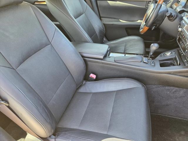 used 2014 Lexus ES 300h car, priced at $19,406