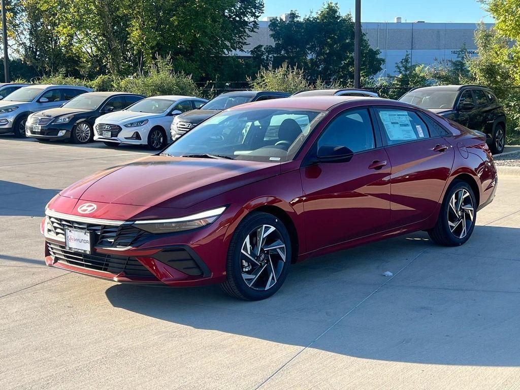 used 2025 Hyundai Elantra car, priced at $21,998