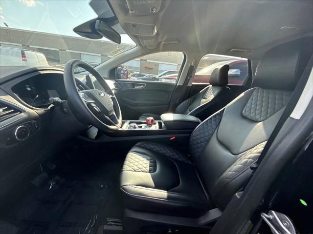used 2024 Ford Edge car, priced at $30,600
