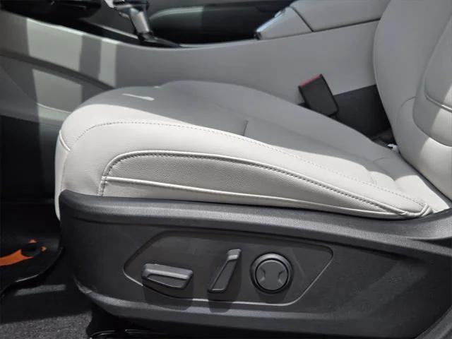 new 2025 Hyundai Tucson car, priced at $32,379