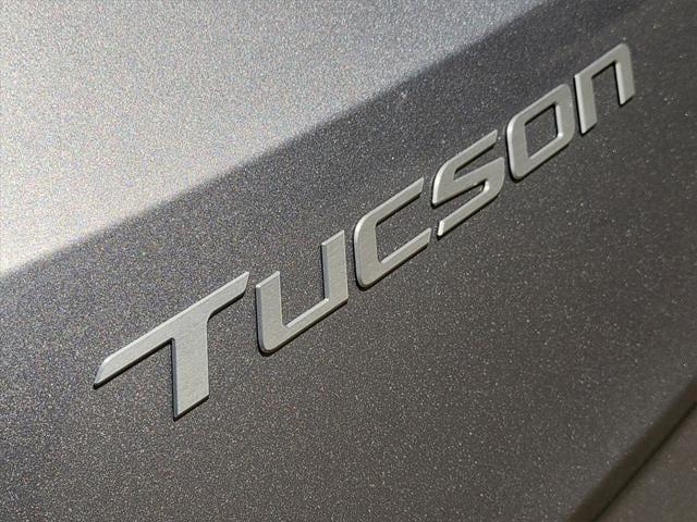 new 2025 Hyundai TUCSON Hybrid car, priced at $36,592