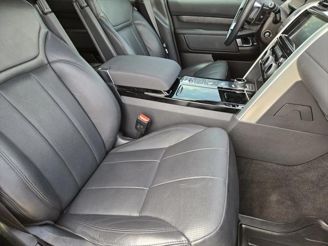 used 2018 Land Rover Discovery car, priced at $22,717