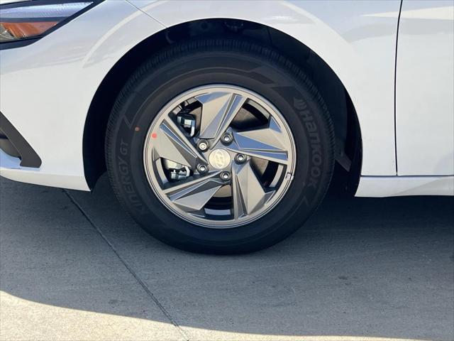 new 2025 Hyundai Elantra car, priced at $22,963