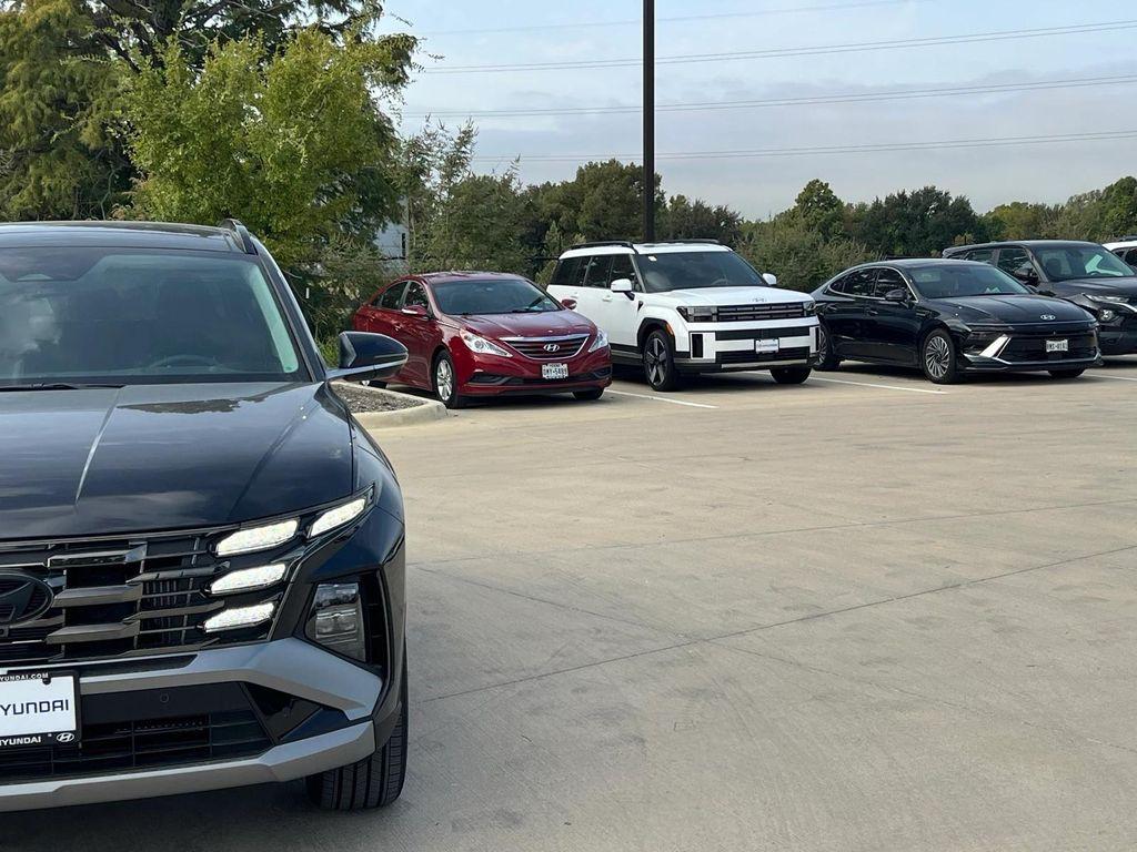 new 2026 Hyundai TUCSON Hybrid car, priced at $43,560