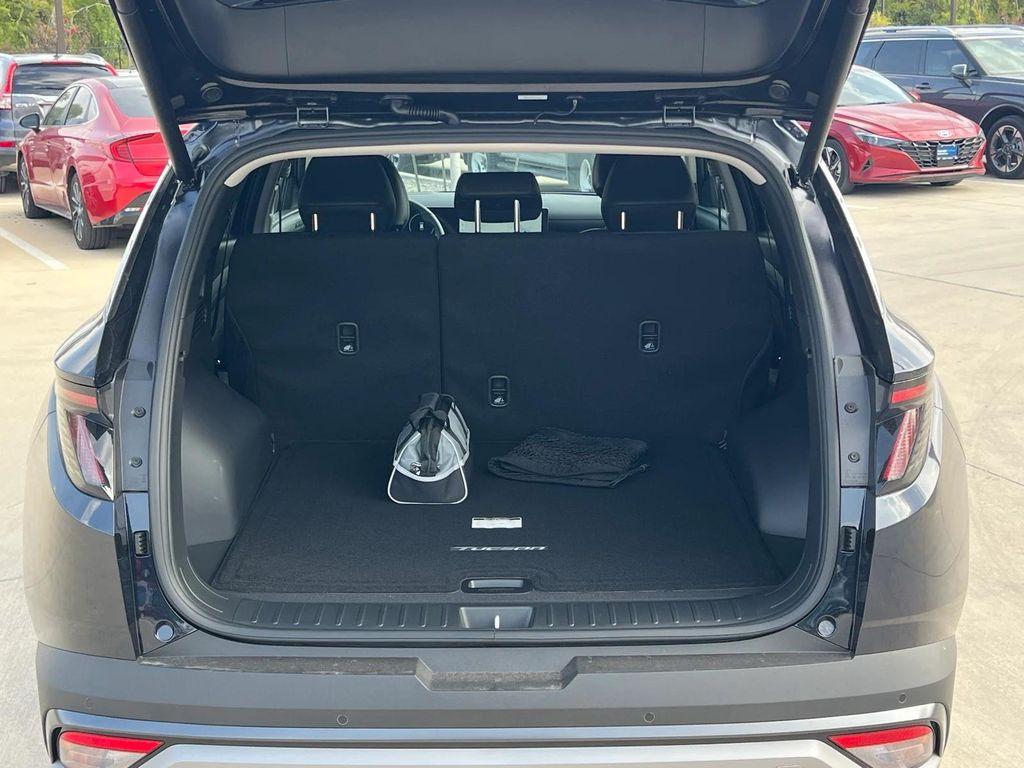 new 2026 Hyundai TUCSON Hybrid car, priced at $43,560