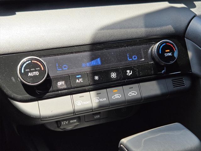 new 2025 Hyundai Elantra car, priced at $23,036