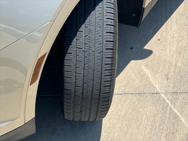 used 2017 Cadillac XT5 car, priced at $17,999