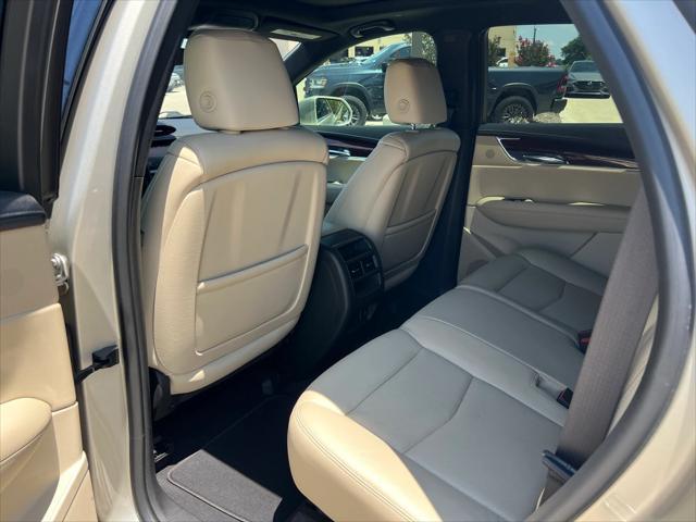 used 2017 Cadillac XT5 car, priced at $17,999