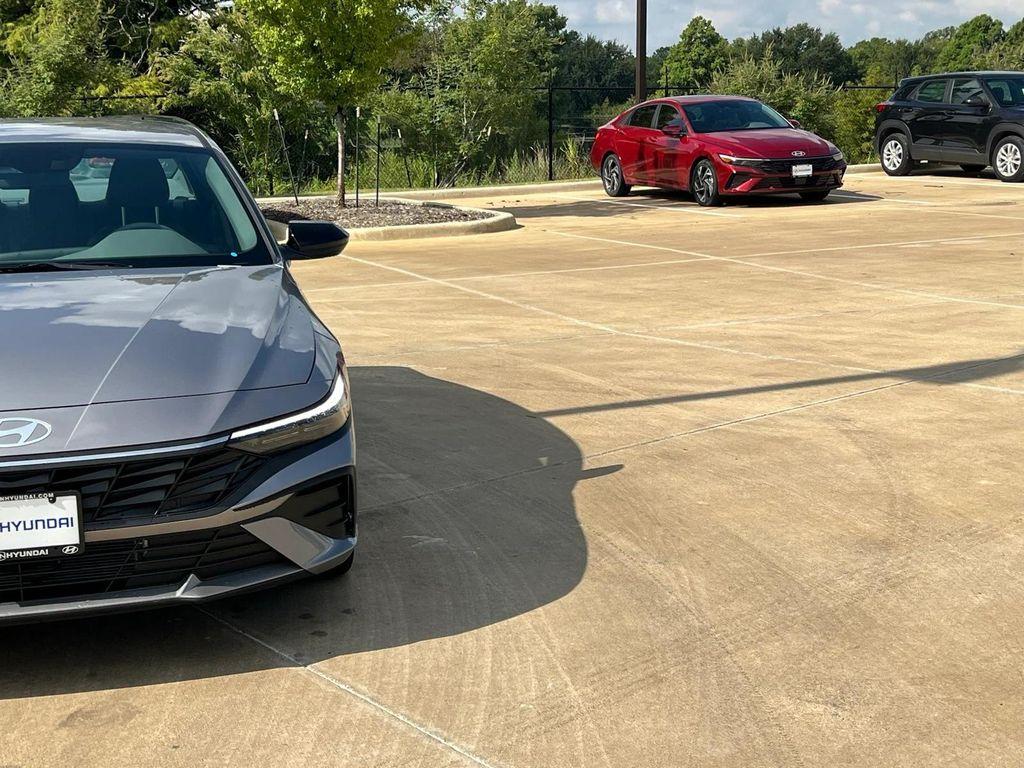 new 2025 Hyundai Elantra car, priced at $27,860