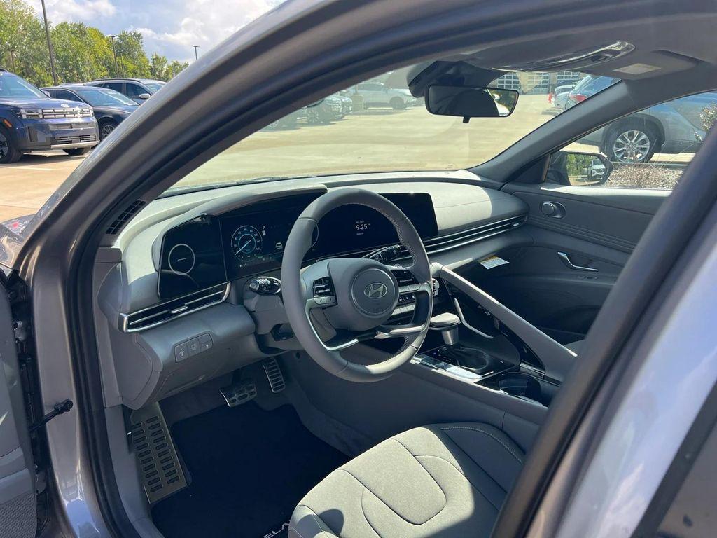 new 2025 Hyundai Elantra car, priced at $27,860