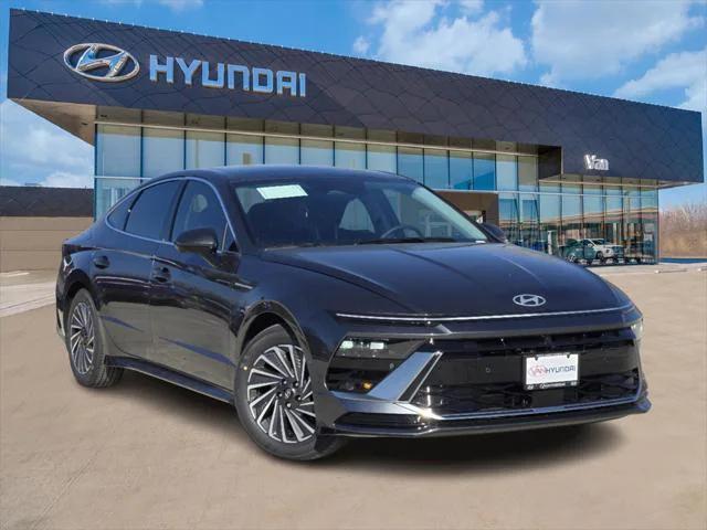 new 2025 Hyundai Sonata Hybrid car, priced at $38,577