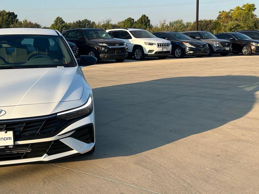 new 2025 Hyundai Elantra car, priced at $24,283