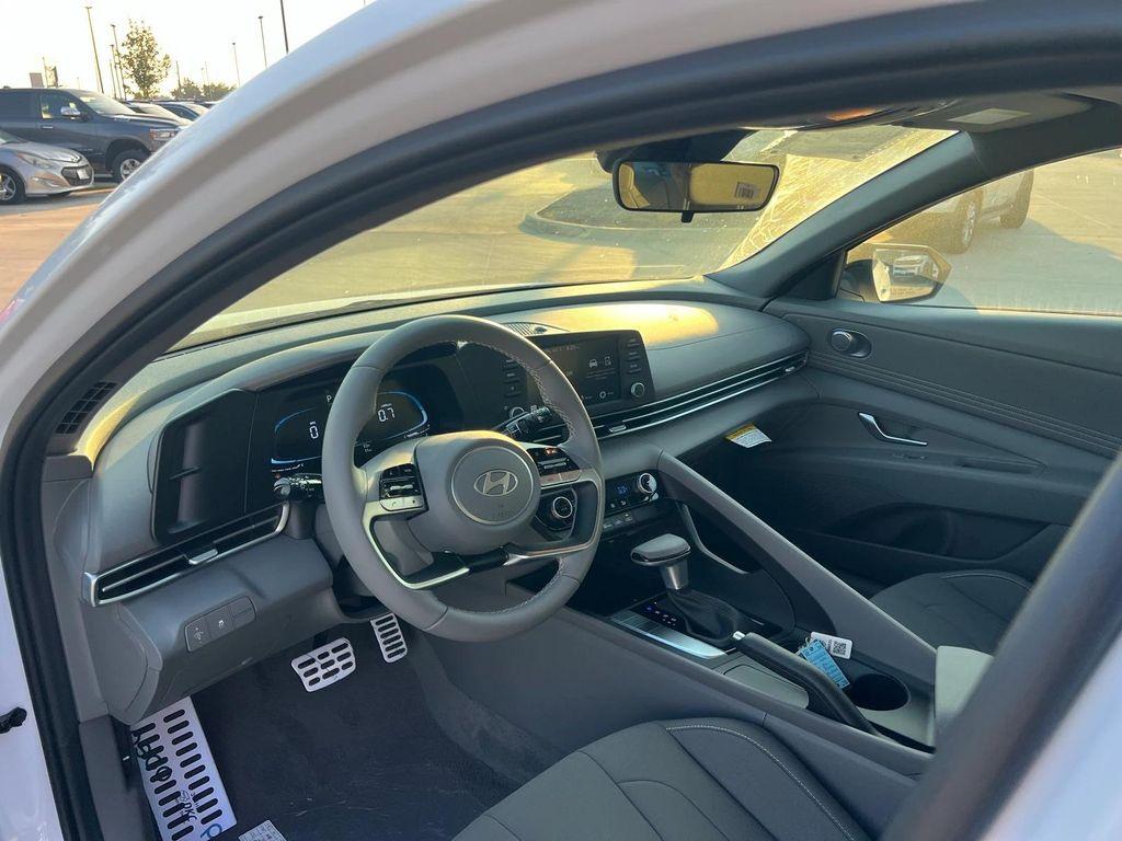 new 2025 Hyundai Elantra car, priced at $24,283
