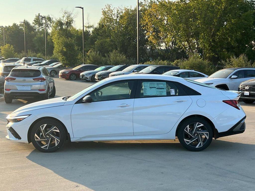 new 2025 Hyundai Elantra car, priced at $24,283