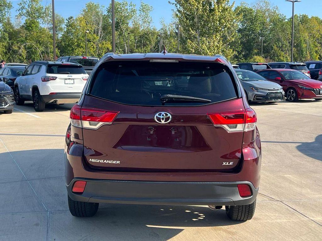 used 2019 Toyota Highlander car, priced at $26,382