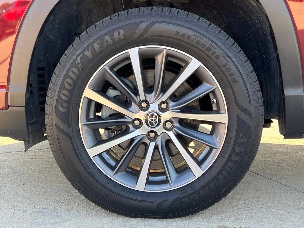 used 2019 Toyota Highlander car, priced at $26,382