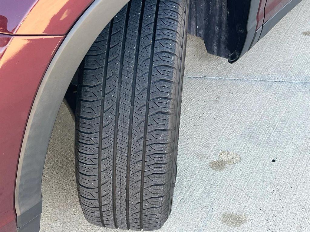 used 2019 Toyota Highlander car, priced at $26,382