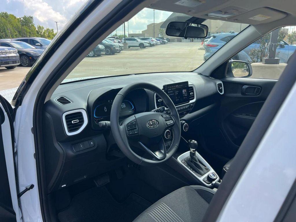 new 2025 Hyundai Venue car, priced at $25,029