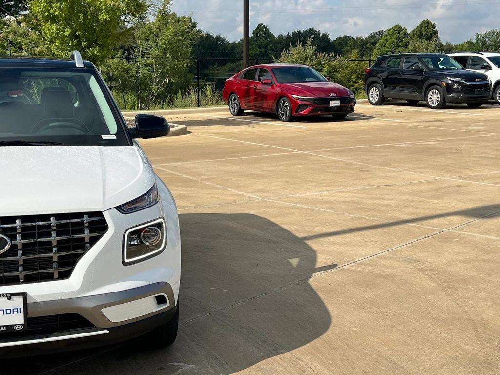 new 2025 Hyundai Venue car, priced at $25,029
