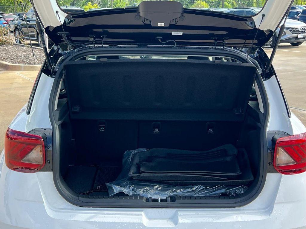 new 2025 Hyundai Venue car, priced at $25,029