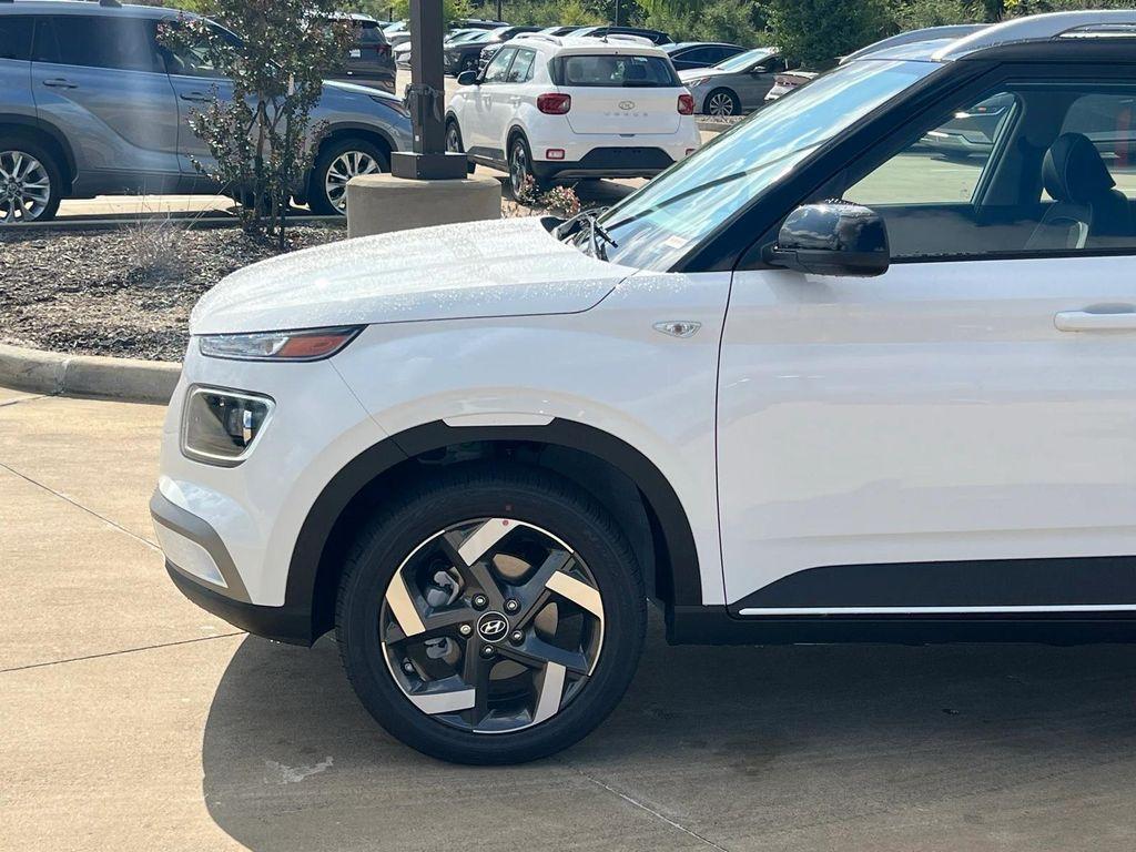 new 2025 Hyundai Venue car, priced at $25,029