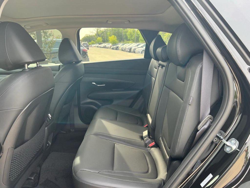 new 2025 Hyundai TUCSON Hybrid car, priced at $33,924