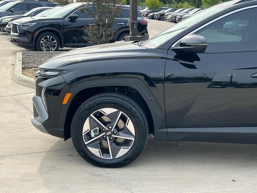 new 2025 Hyundai TUCSON Hybrid car, priced at $33,924