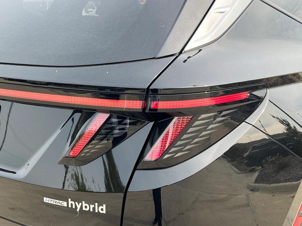 new 2025 Hyundai TUCSON Hybrid car, priced at $33,924