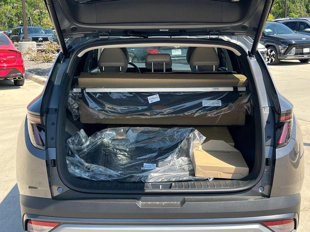 new 2025 Hyundai TUCSON Hybrid car, priced at $35,462