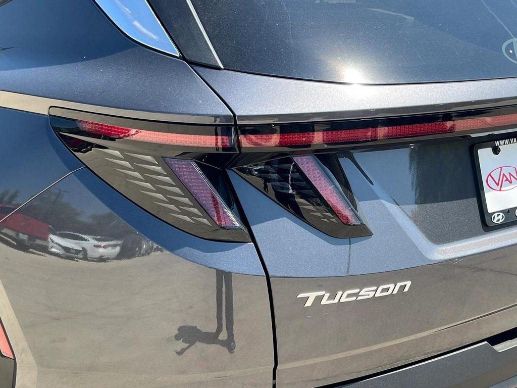 new 2025 Hyundai TUCSON Hybrid car, priced at $35,462