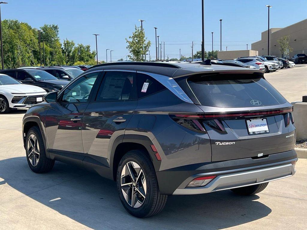 new 2025 Hyundai TUCSON Hybrid car, priced at $35,462