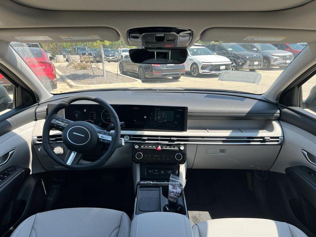 new 2025 Hyundai TUCSON Hybrid car, priced at $35,462