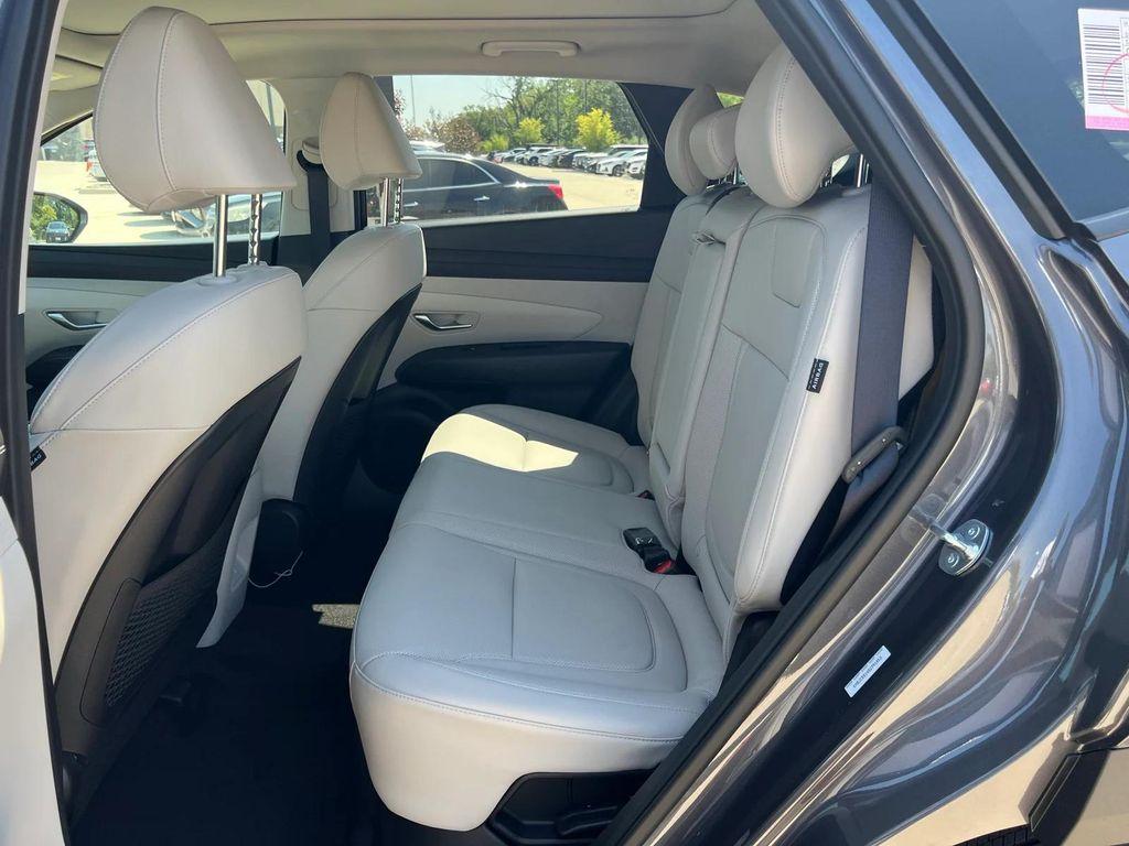 new 2025 Hyundai TUCSON Hybrid car, priced at $35,462